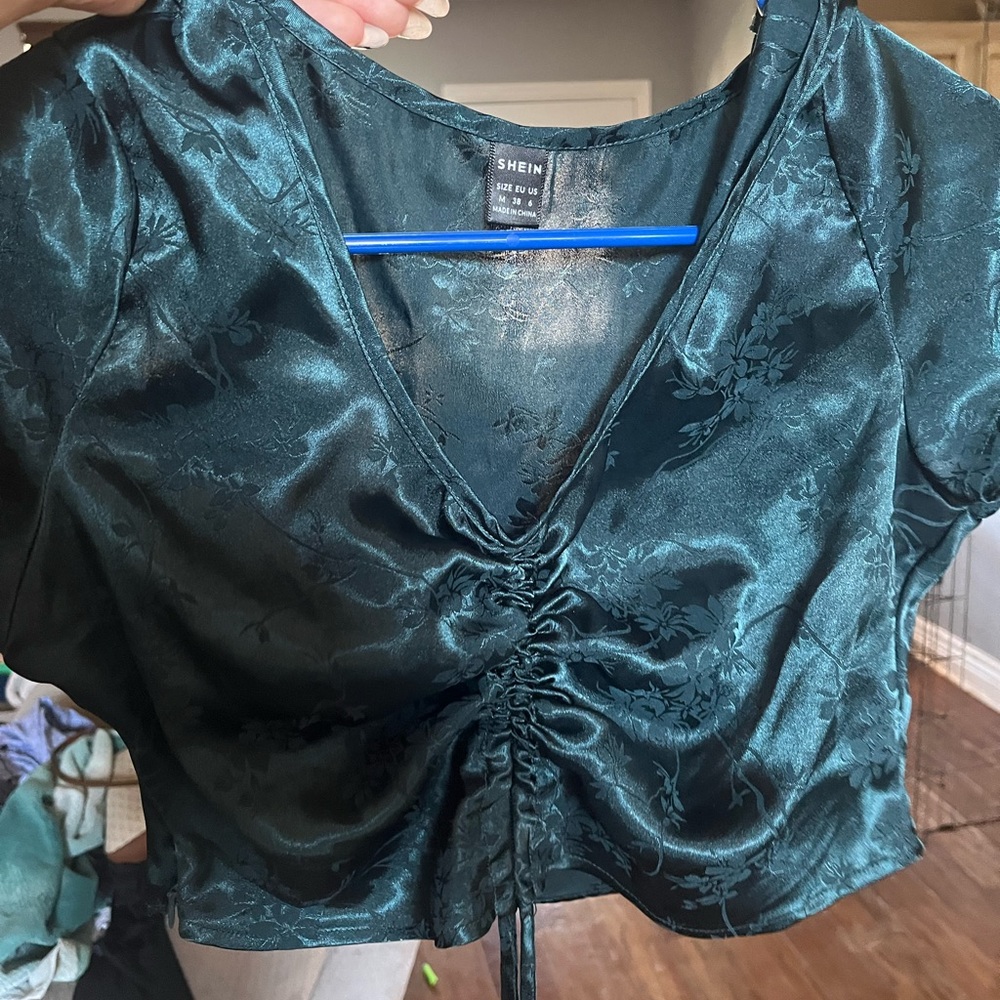 Emerald green crop top. Super cute to wear with jeans